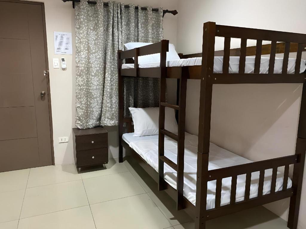 Oyo 766 Ichehan Apartments Manila Eksteriør billede