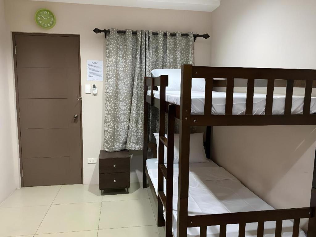 Oyo 766 Ichehan Apartments Manila Eksteriør billede