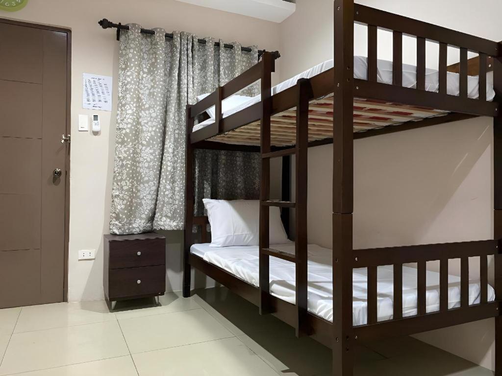 Oyo 766 Ichehan Apartments Manila Eksteriør billede