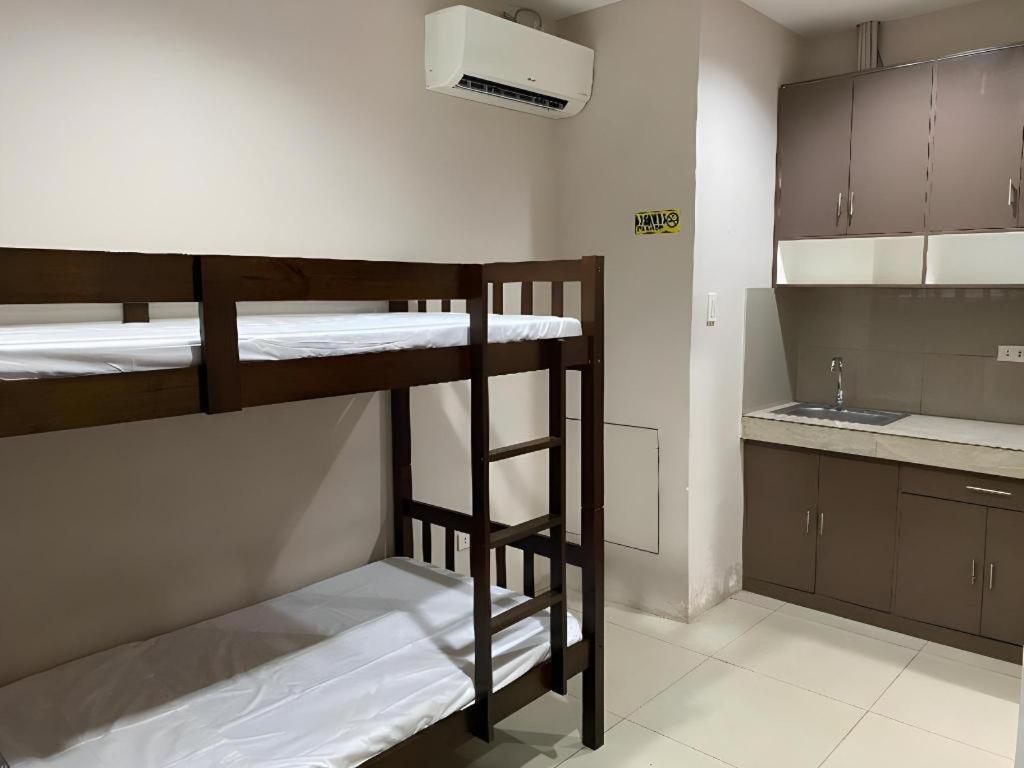 Oyo 766 Ichehan Apartments Manila Eksteriør billede